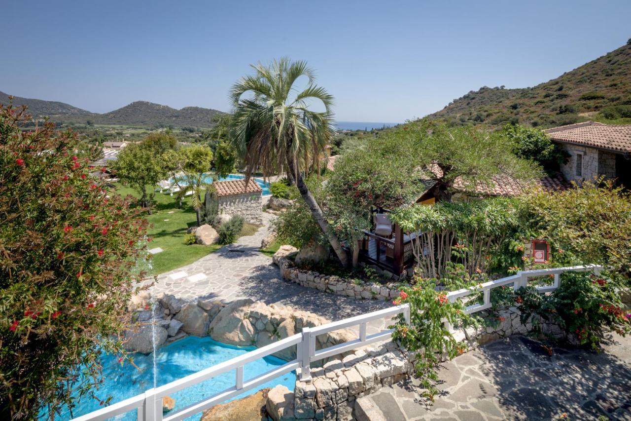 Cruccuris Resort - Adults Only Villasimius Kültér fotó