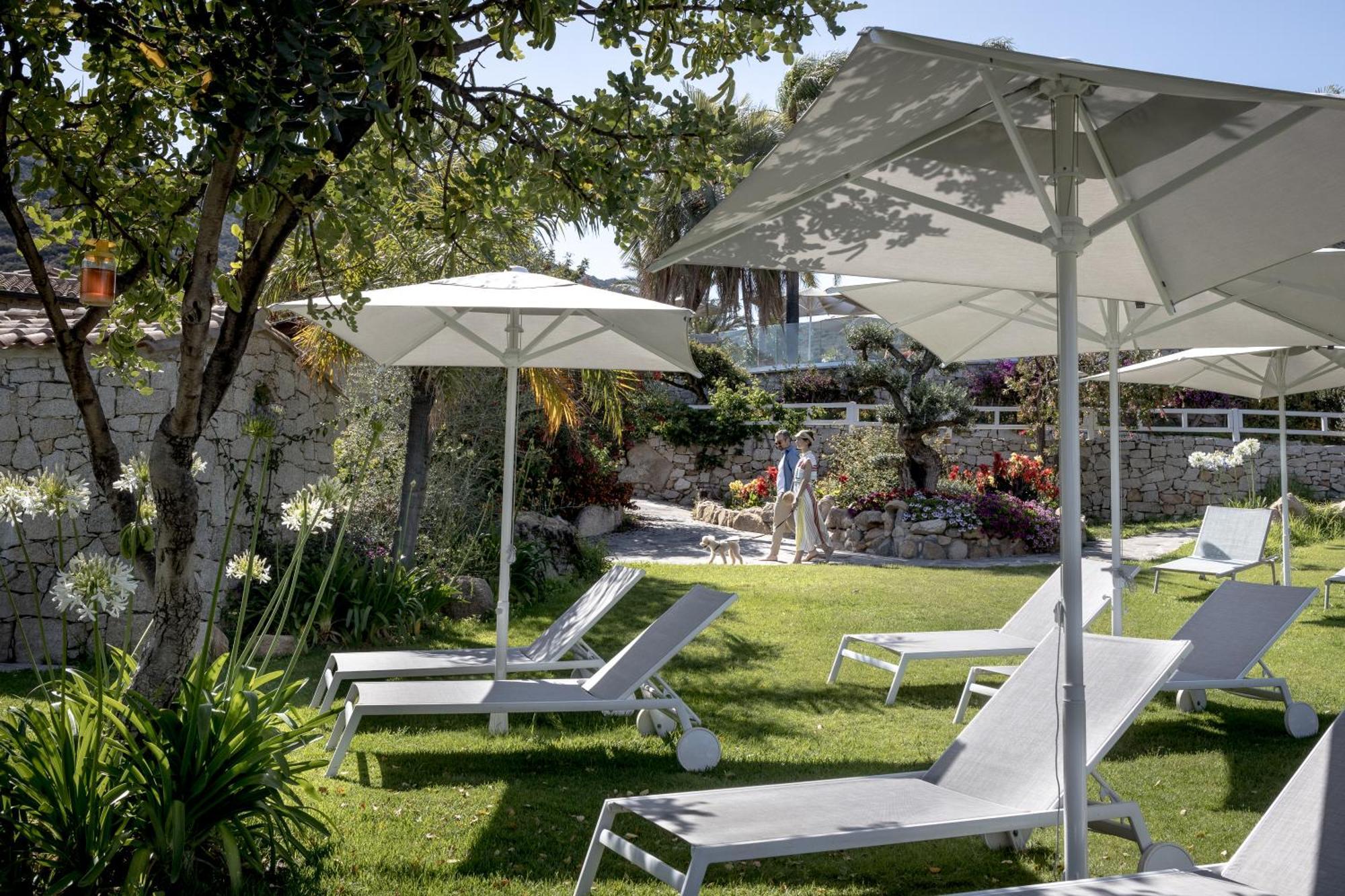 Cruccuris Resort - Adults Only Villasimius Kültér fotó